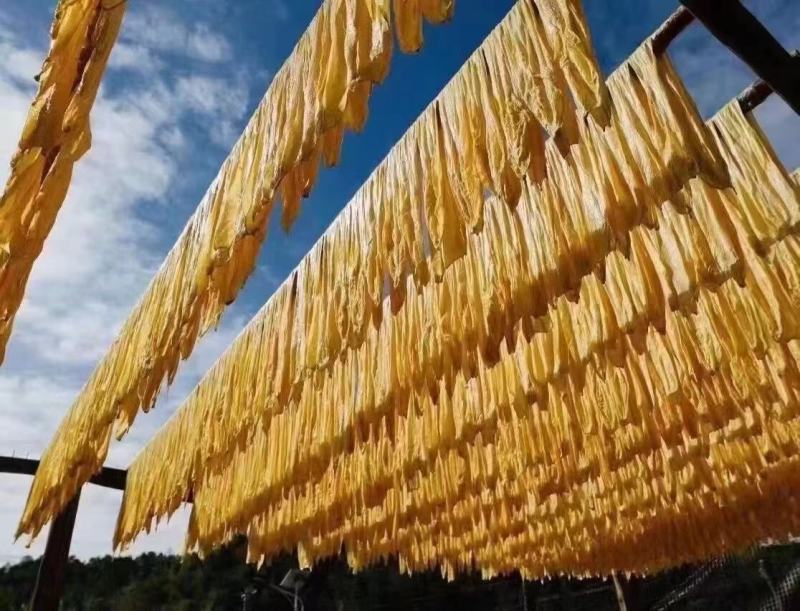 贝墩农家黄豆腐竹精选优质黄豆，柴火手工制作，量大价格优惠