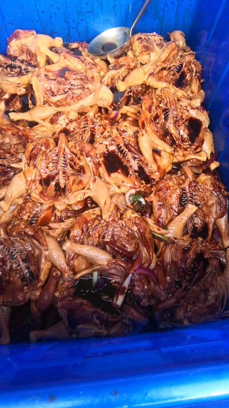 绿色农家特色手撕风干鸡，劲道有嚼劲，口味独特欢迎咨询选购