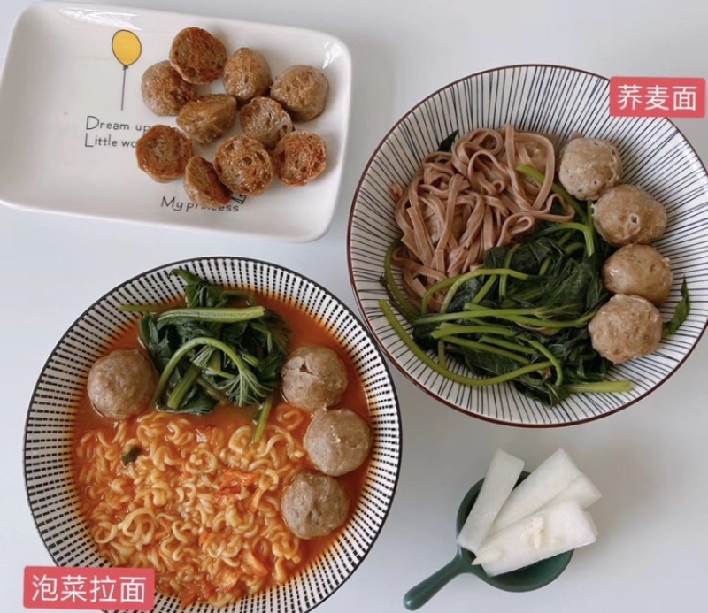 潮汕正宗牛筋丸牛肉丸汤粉麻辣烫冒菜必备丸子四斤起批发