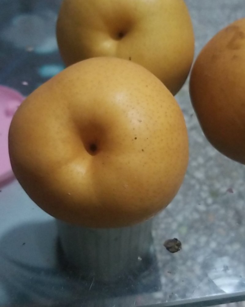 出售晚秋黄梨