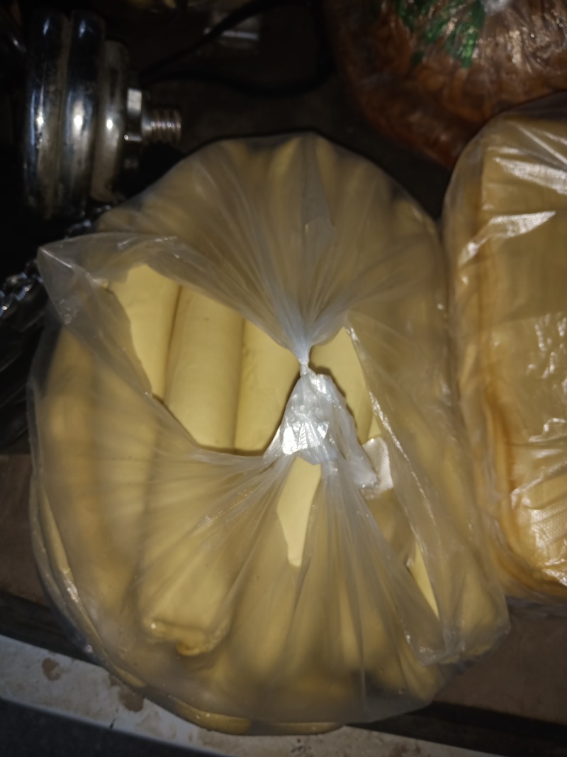我们主要销售，豆腐皮（千张）