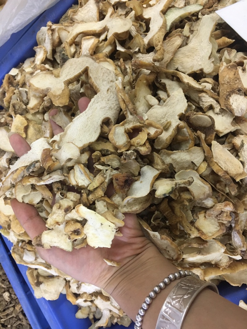 黄精片黄精饮片黄精白片黄精熟片黄精干片