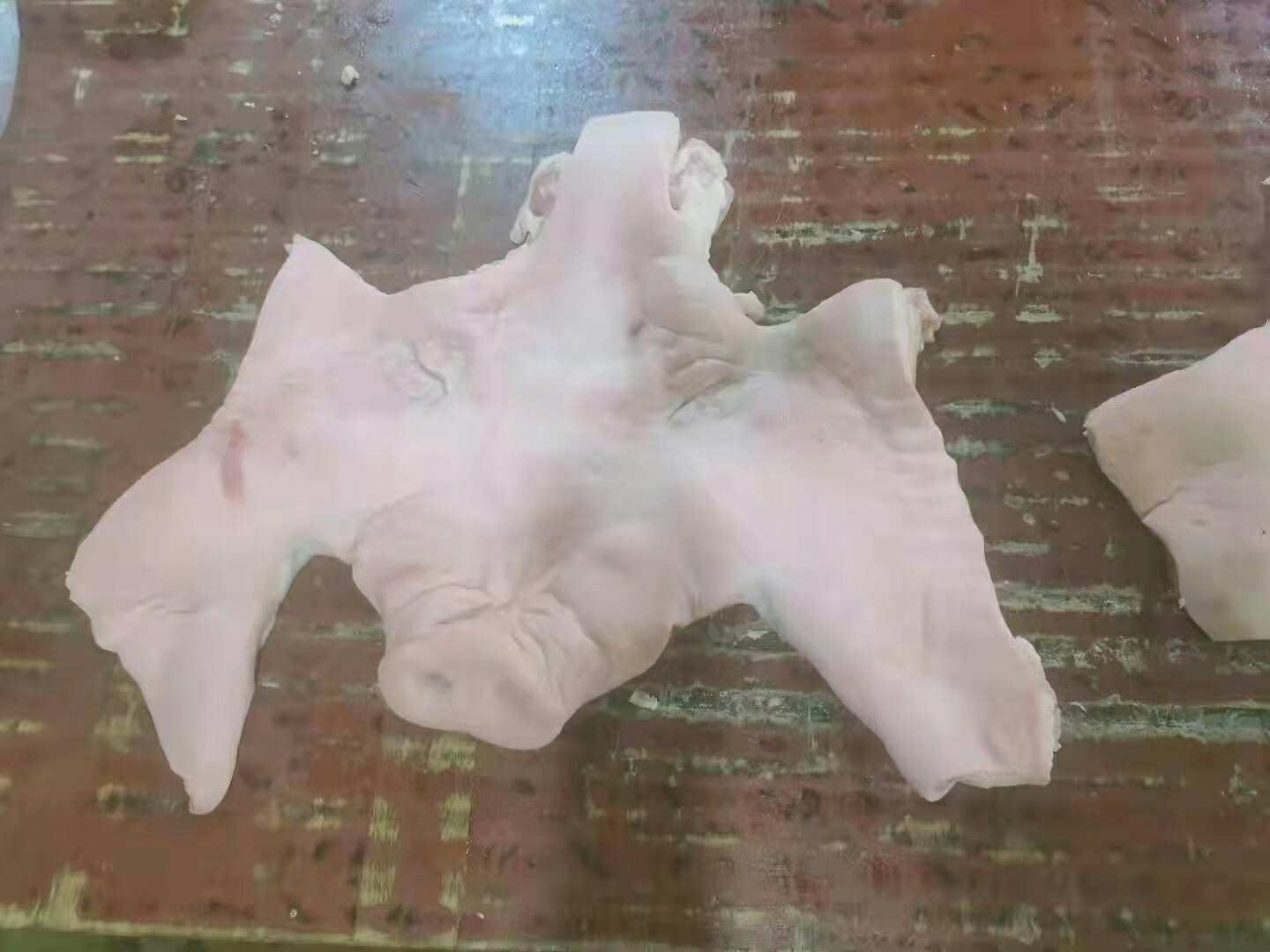 猪手与粉葛的原始食材摆放图