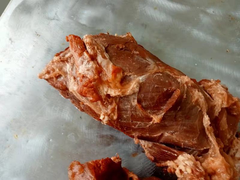 熟牛肉，纯干。本厂大量生产，经验丰富货源充足全国发货。