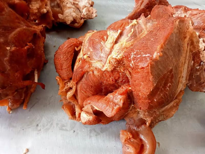 熟牛肉，纯干。本厂大量生产，经验丰富货源充足全国发货。