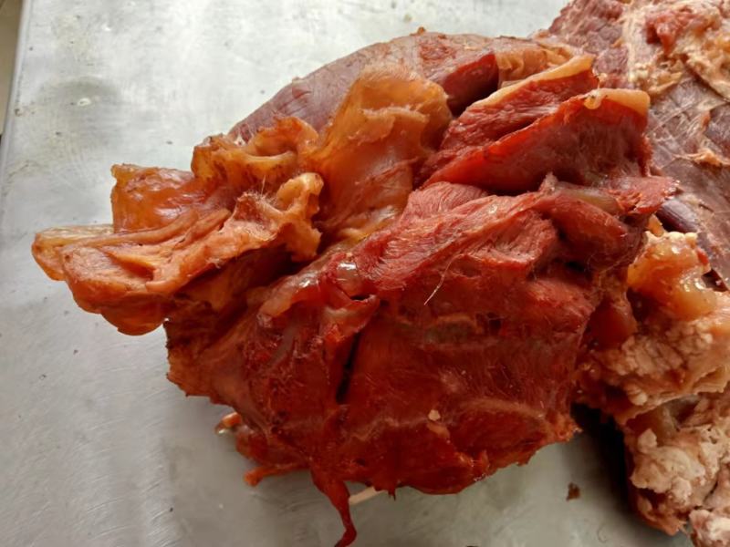 熟牛肉，纯干。本厂大量生产，经验丰富货源充足全国发货。