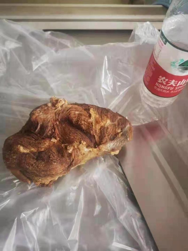 熟牛肉，纯干。本厂大量生产，经验丰富货源充足全国发货。