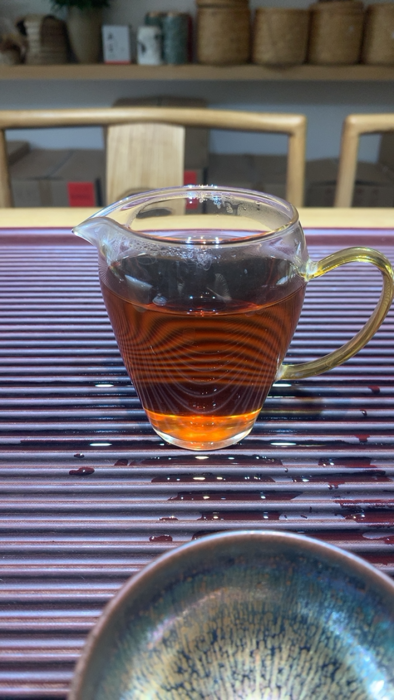 2020年茶化石碎银子熟茶