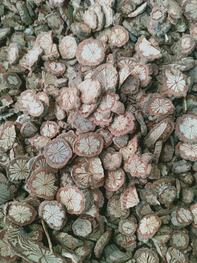 大血藤，红藤干净无杂质量保证！经营各种中药材欢迎咨询选购