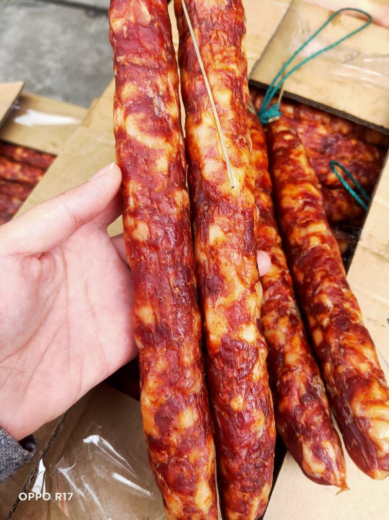 川味麻辣纯肉香肠，抽真空，不抽真空都有，质量相当好