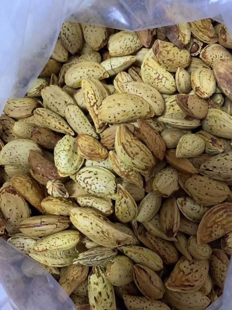 开心果，巴旦木，碧根果，松子，夏威夷果，各种干货都现货、