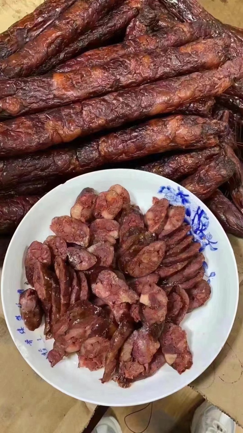 香肠、腊肠、川味香肠，四川香肠，麻辣香肠地毯新模式