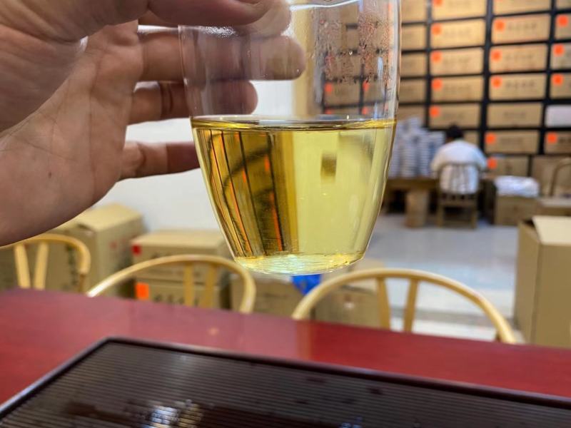 福鼎白茶2018年春荒野贡眉饼陈年老白茶300克