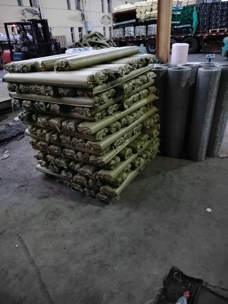 环氧树脂窗纱黑灰白蓝喷塑窗纱包树墩铁丝网