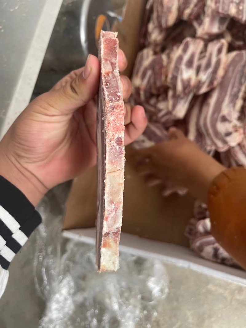 牛胸腩排切片，肉多价格不高实惠，煎烤炖佳品