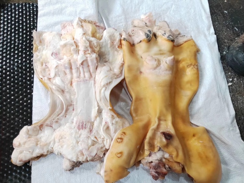 火烧毛大公牛全去骨牛蹄，只去骨不去筋，纯干货