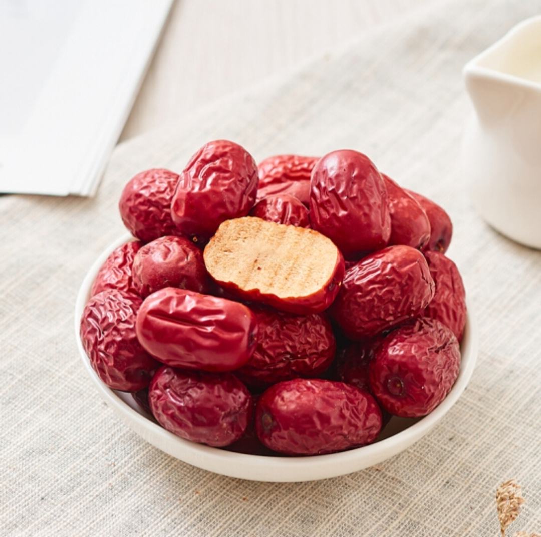 木耳炖红枣成品图