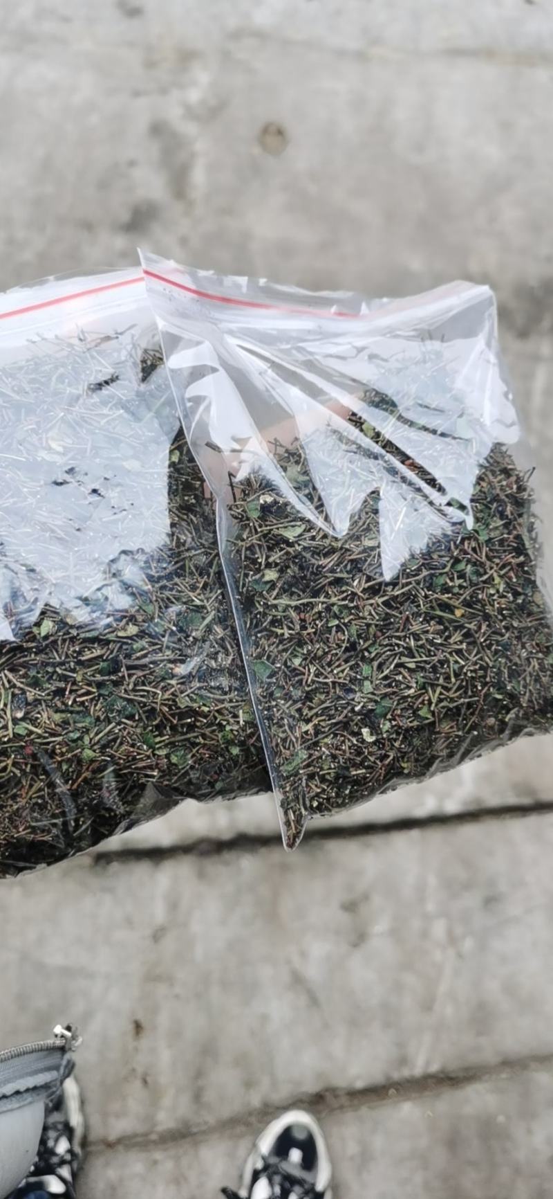 花椒杆粉，花椒茎叶粉粉，常年有货，5吨起售，泡脚饲料专用