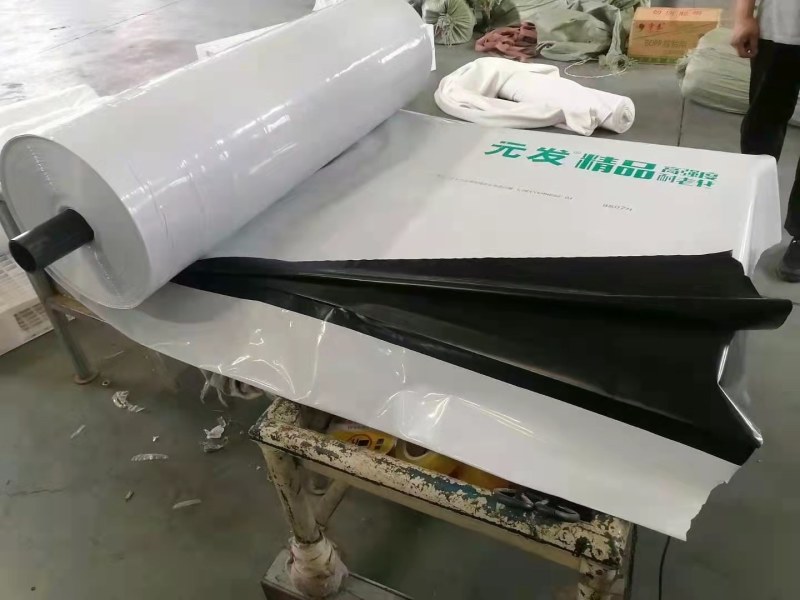 大棚膜红丰黑白膜厂家发货，量大从优，厂家直发质量保证