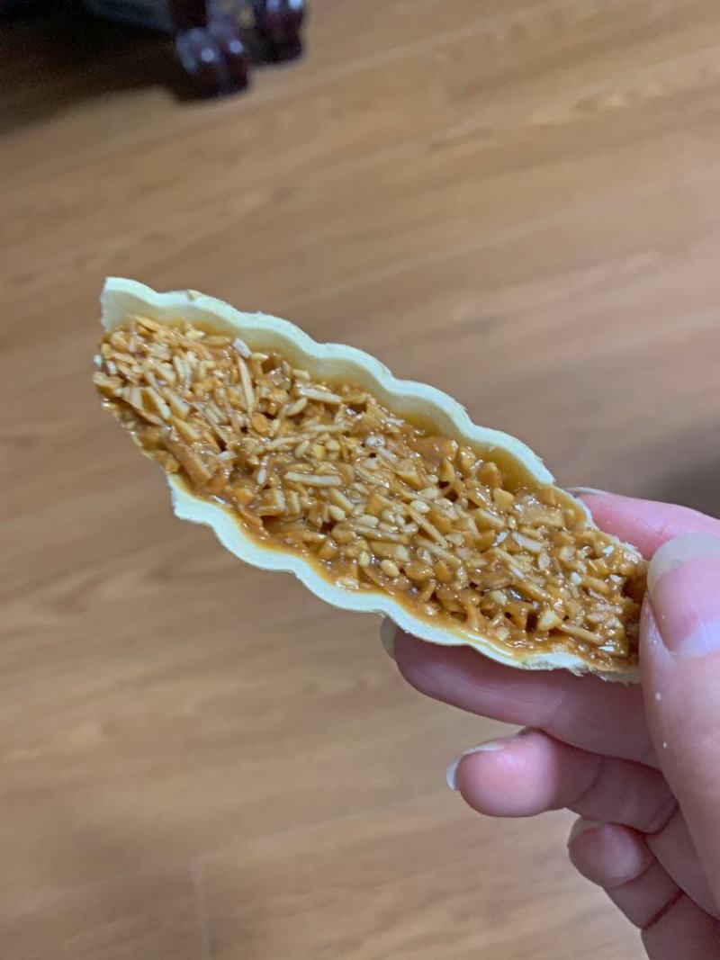 【超值60包】杏仁小叶酥坚果脆网红小船酥薄脆饼干糕点类好