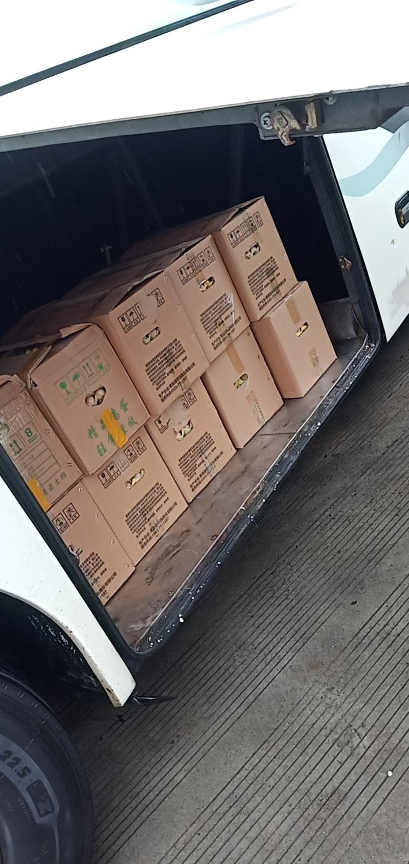 [好货推荐]正宗农家散养土鸡蛋当天现捡品质保证