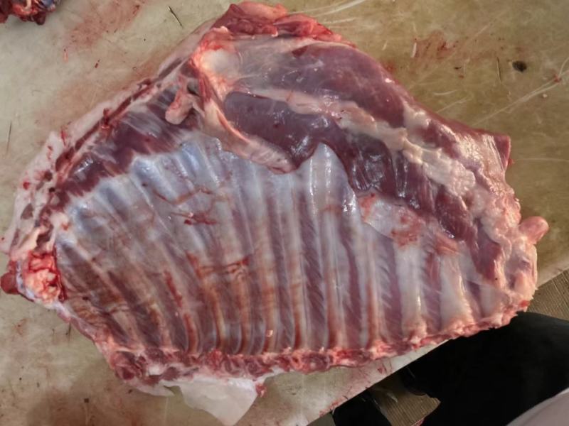 羔羊排，羊肉卷，羊杂，各种羊产品，常年加工，一手货源