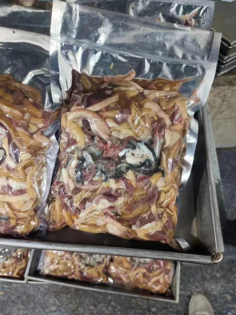 羔羊排，羊肉卷，羊杂，各种羊产品，常年加工，一手货源