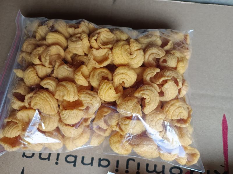 网红锅巴锅巴酥厂家直销网红食品手工猫耳酥