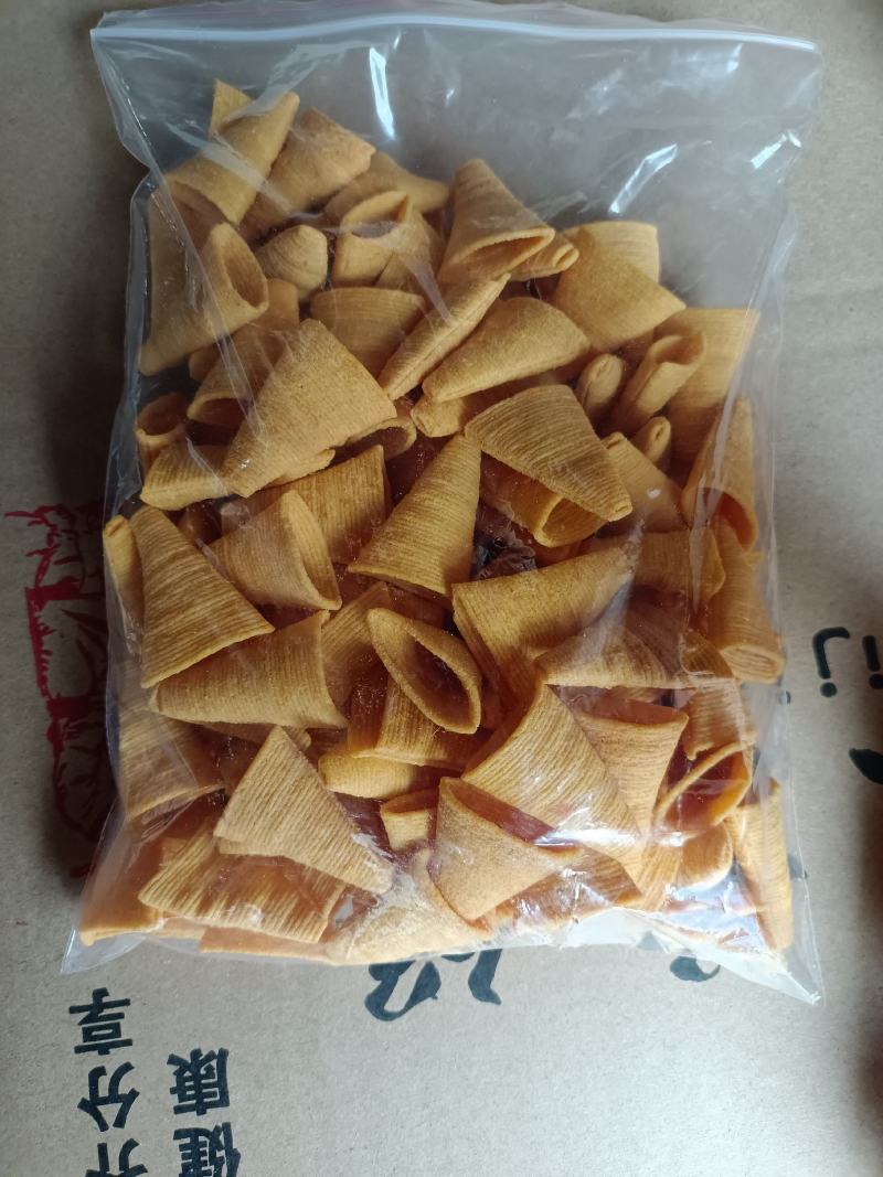 网红锅巴锅巴酥厂家直销网红食品手工猫耳酥