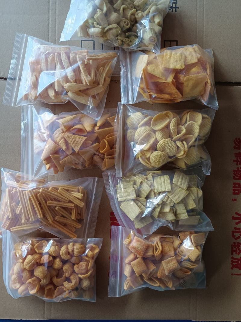 网红锅巴锅巴酥厂家直销网红食品手工猫耳酥