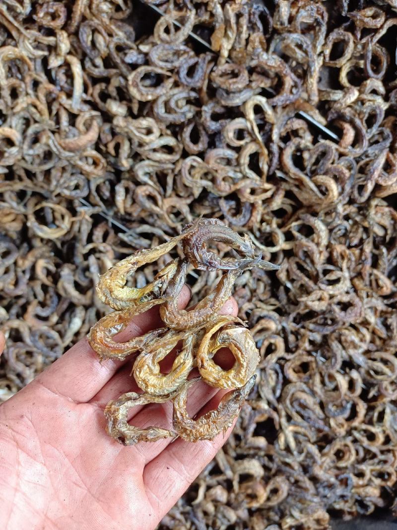 烟熏的泥鳅干