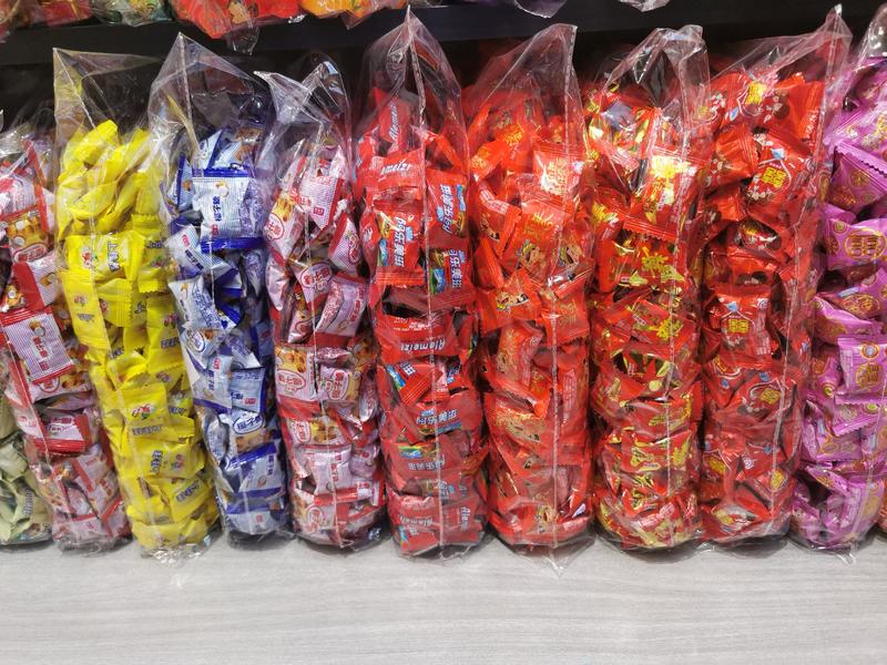 厂家直销各种糖果水果糖喜糖软糖水果糖酥糖巧克力糖