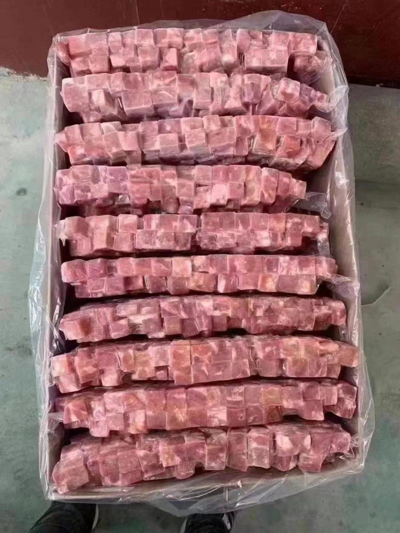 调理牛肉粒，五斤一包，可以根据老板要求订作，物美价廉
