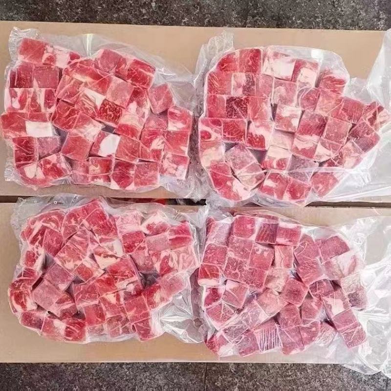 调理牛肉粒，五斤一包，可以根据老板要求订作，物美价廉