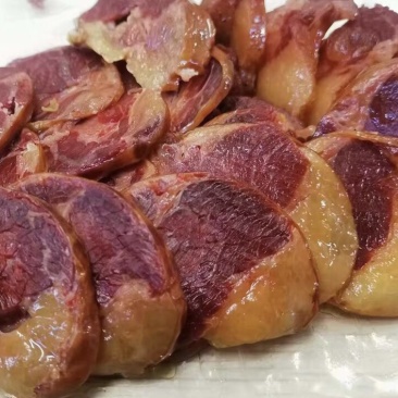 （热销）新疆正宗熏马肉、熏马肠、货量最足，量大从优