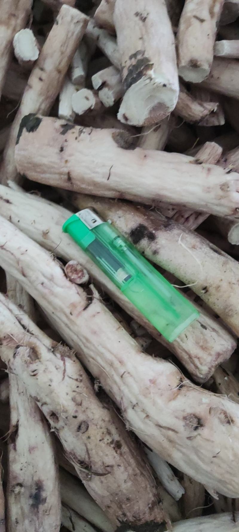白芍个子出售，各种规格都有，无硫烘干，产地直销，无狗眼