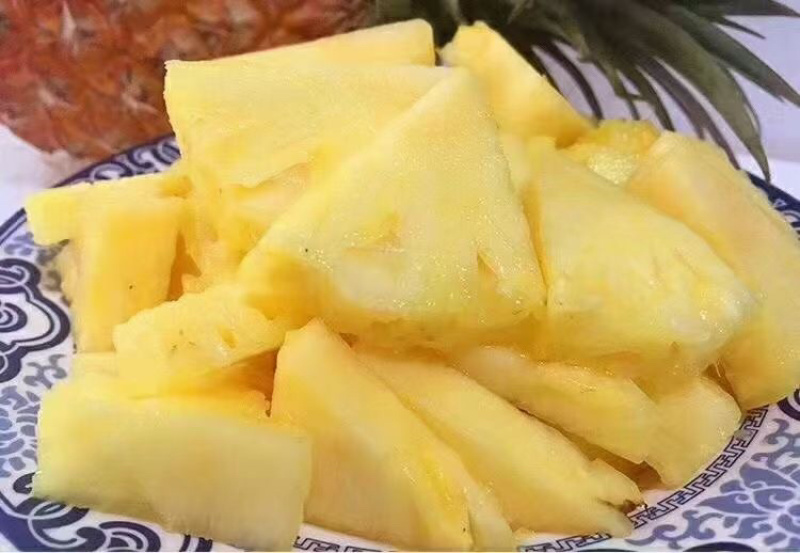 海南金钻凤梨16号甜蜜蜜香甜可口新鲜水果批发代发