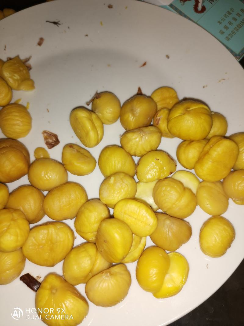 黄仁软糯香甜的板栗大量上市供应了，炒栗，电微商专业对接