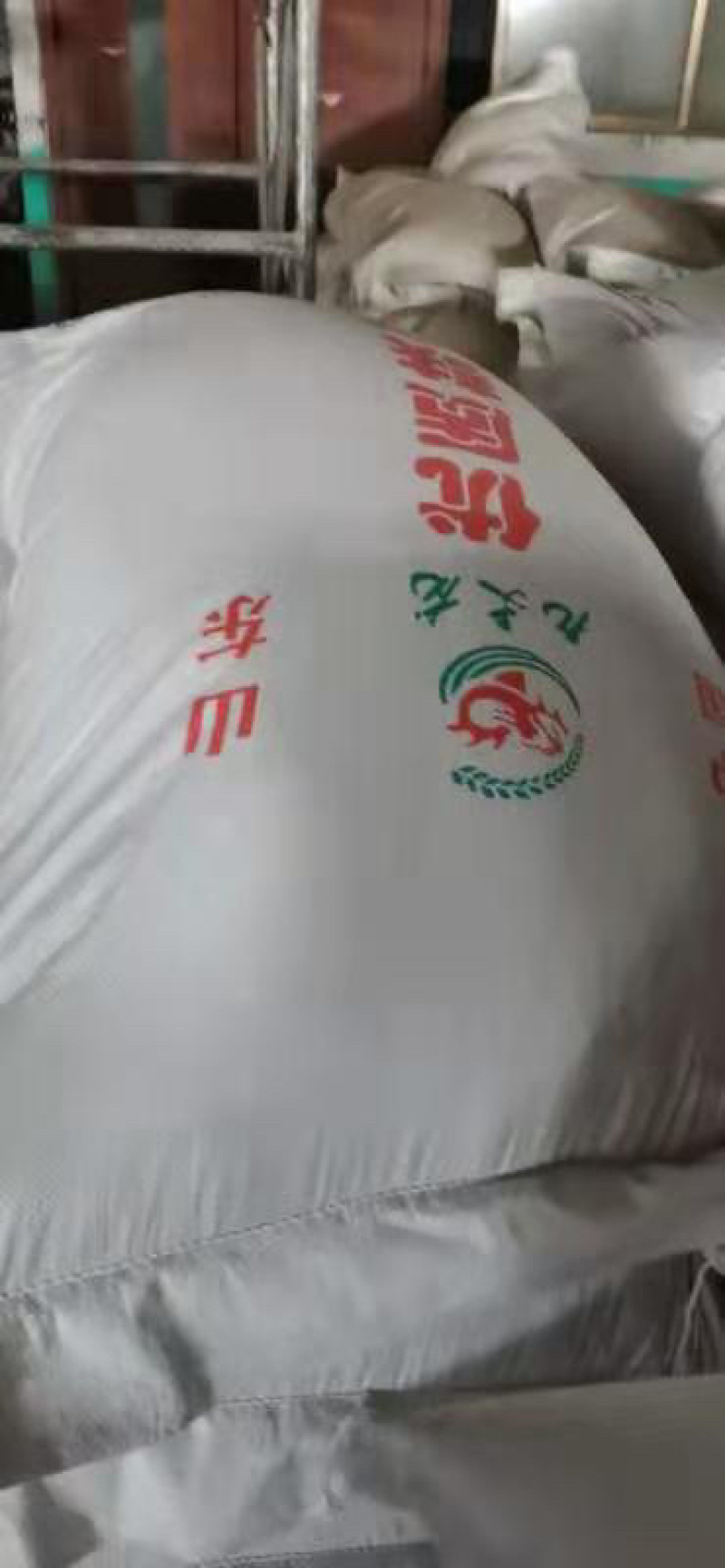 麸皮低毒的符合饲料厂指标的山东河北都有货需要联系我