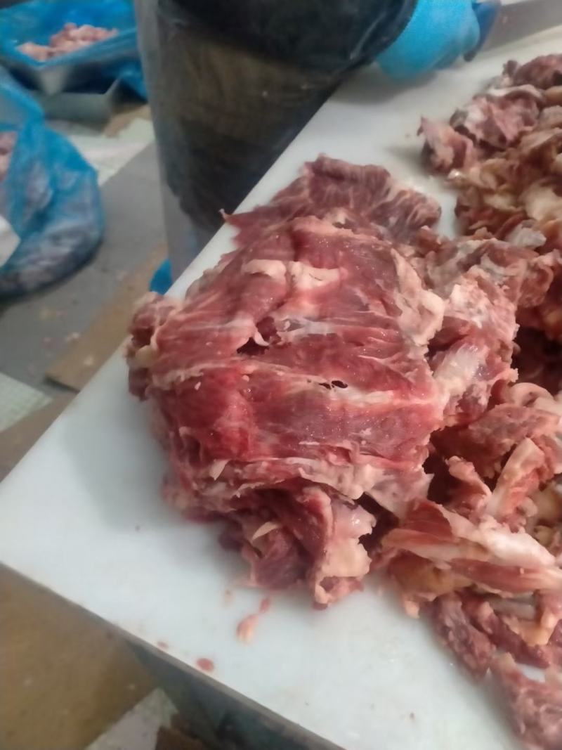 纯干牛碎肉，价格不高，厂家直销，质量好价格低