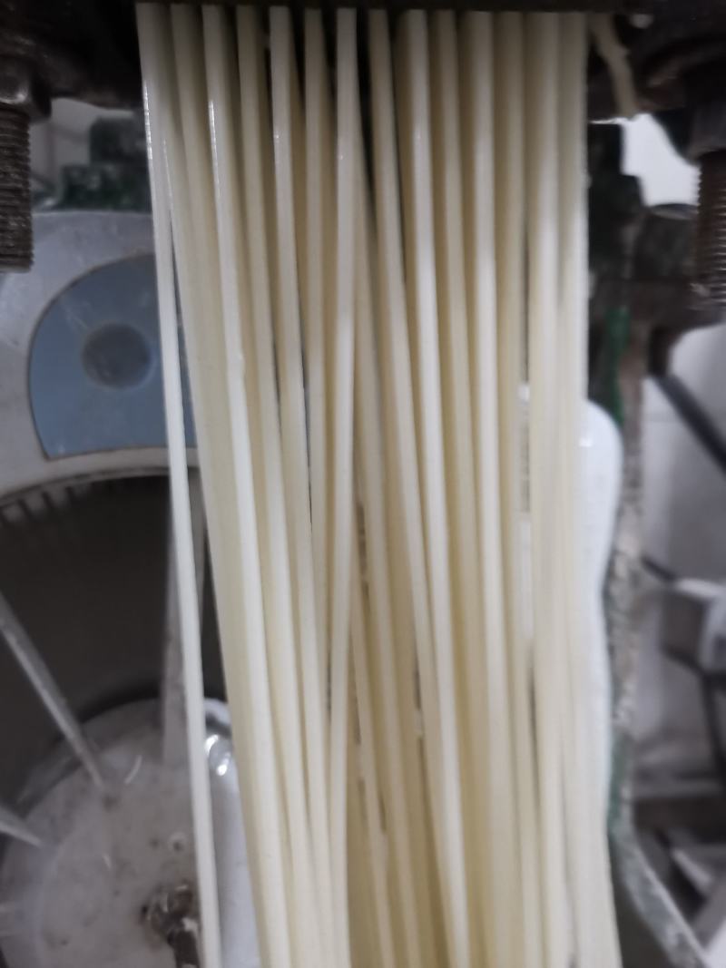 贵州半干米粉自产自销经典特色羊肉粉圆粉米皮