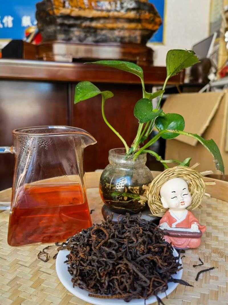 草珊瑚茶，产自金秀大瑶山，一手货源，产地直发，价格实惠