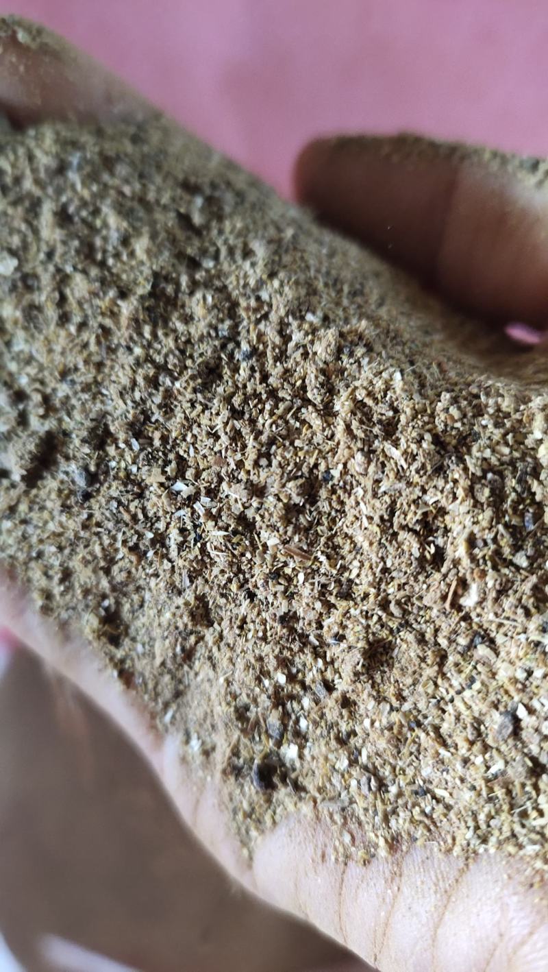 开胃宝科学配比营养均衡，烘干发酵饲料，替代玉米麸皮等