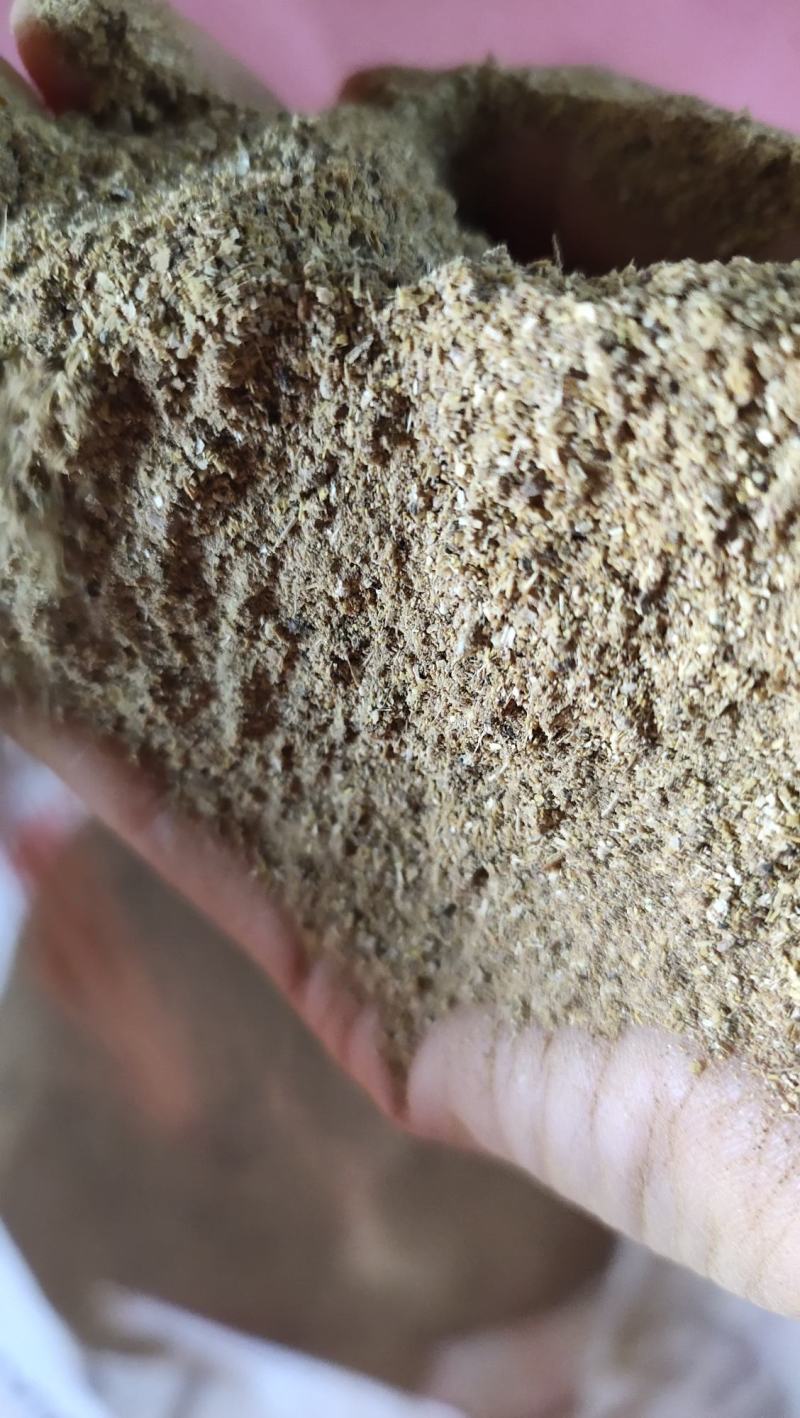 开胃宝科学配比营养均衡，烘干发酵饲料，替代玉米麸皮等
