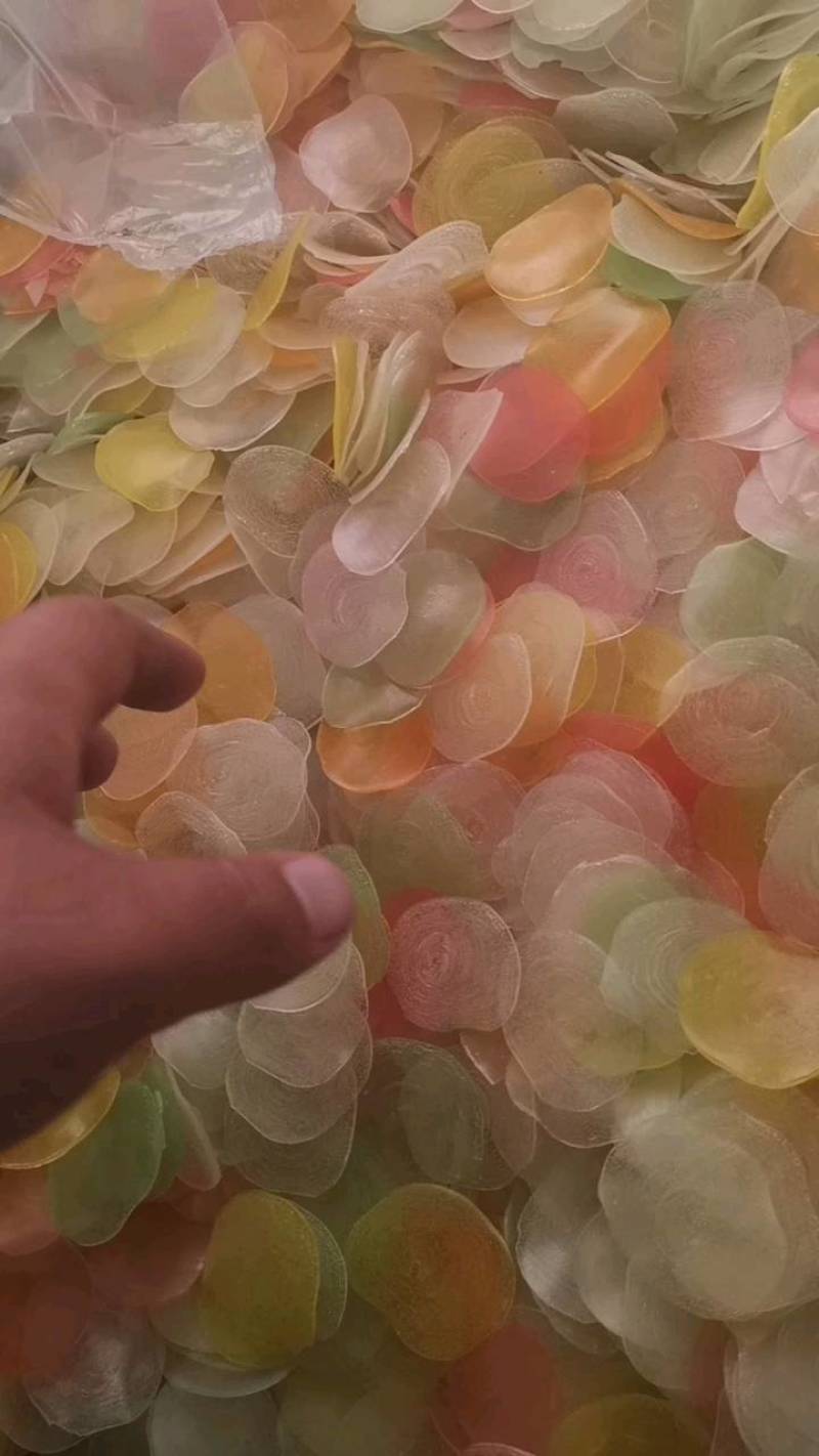 河北廊坊产虾片，薯片，彩管，贝壳泡司贝壳，油炸食品！