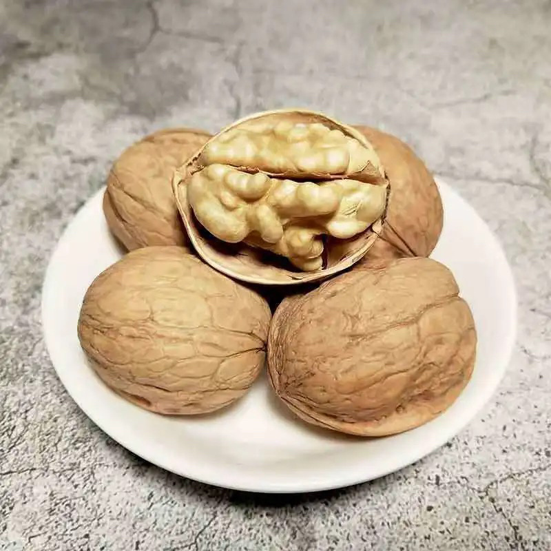 新疆阿克苏185纸皮核新货。正宗原产地。