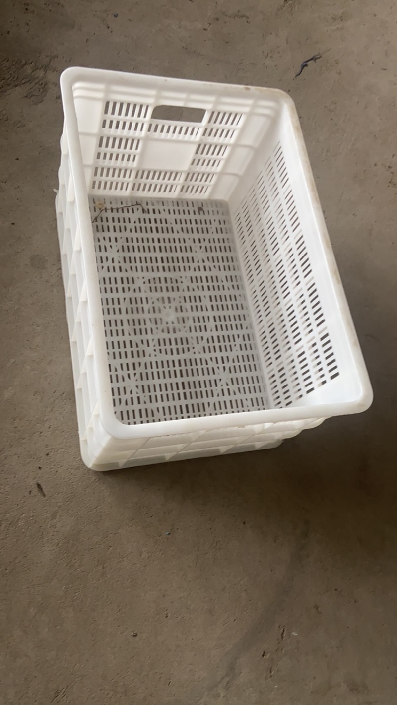 熟胶塑料水果筐，蔬菜筐，鸡蛋筐，纯原料制作