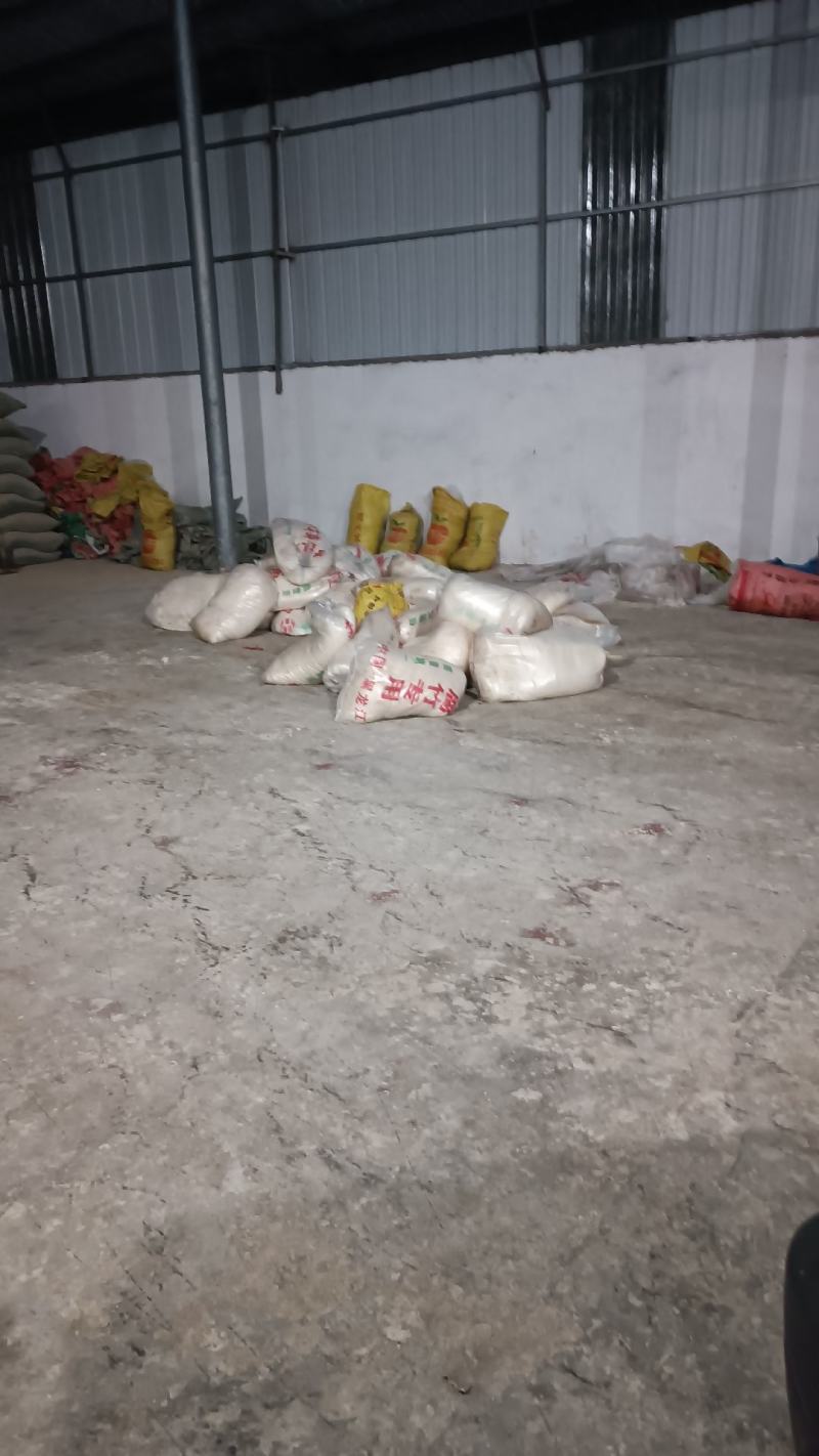 广西桂平市社坡镇新鲜豆渣，发酵豆渣，木薯渣适合养殖