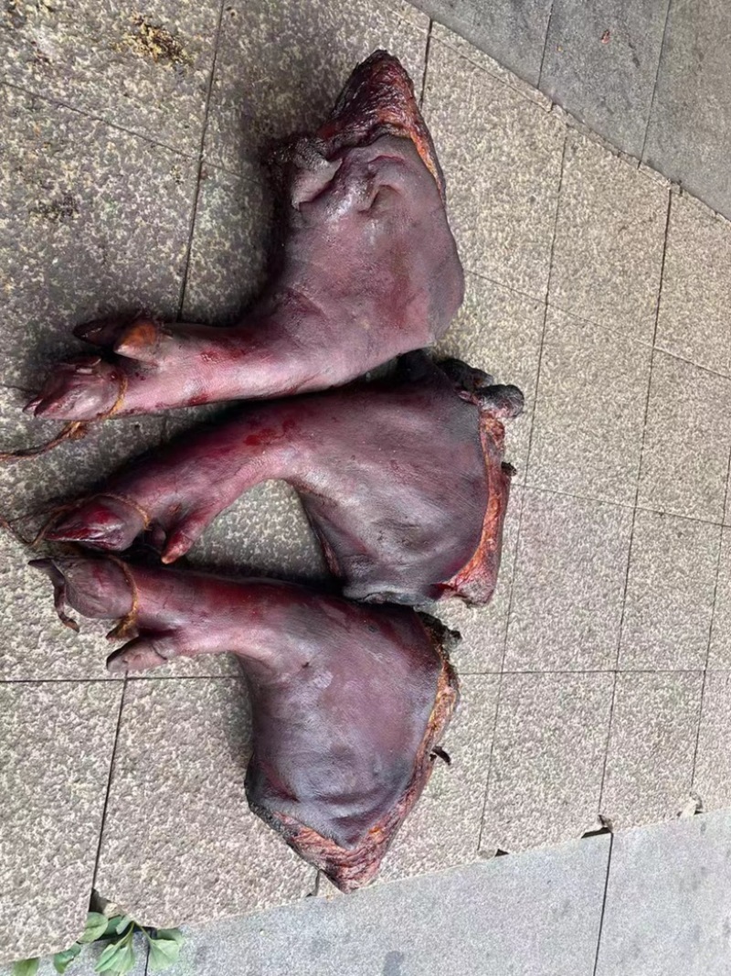 烟熏后开衩猪脚（门市、摆摊、平台、餐馆等，量大从优