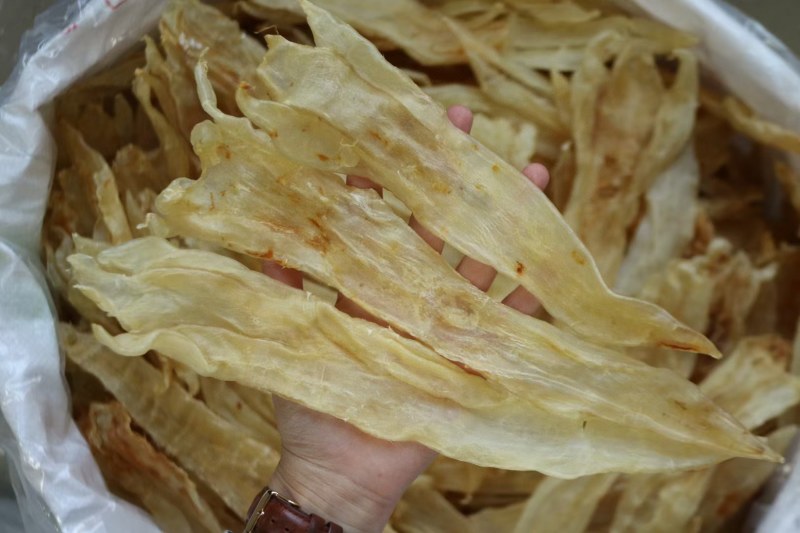 C厂11-12头阴阳扁条清水干净足干原装没有油足干鱼胶